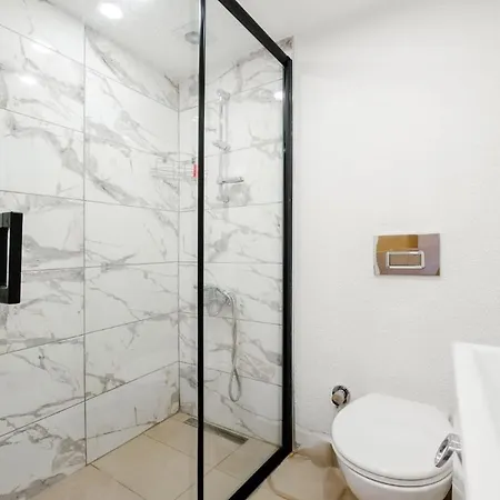 شقة The Perfect Duplex 4br W 4ba In Historic Yedikule *