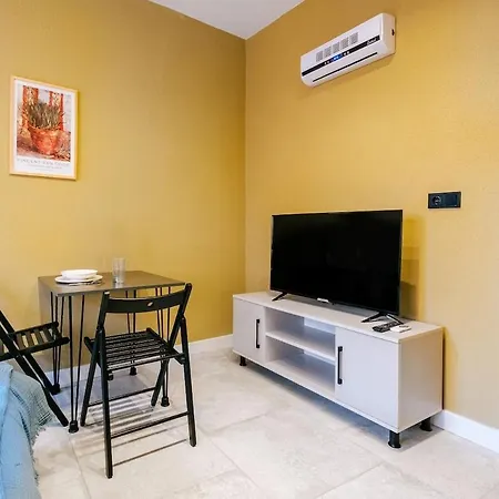 The Perfect Duplex 4br W 4ba In Historic Yedikule شقة اسطنبول