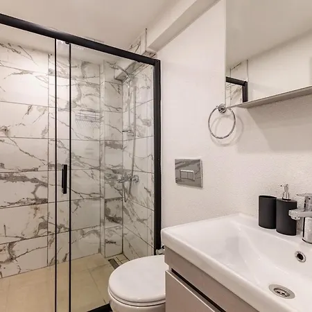 The Perfect Duplex 4br W 4ba In Historic Yedikule